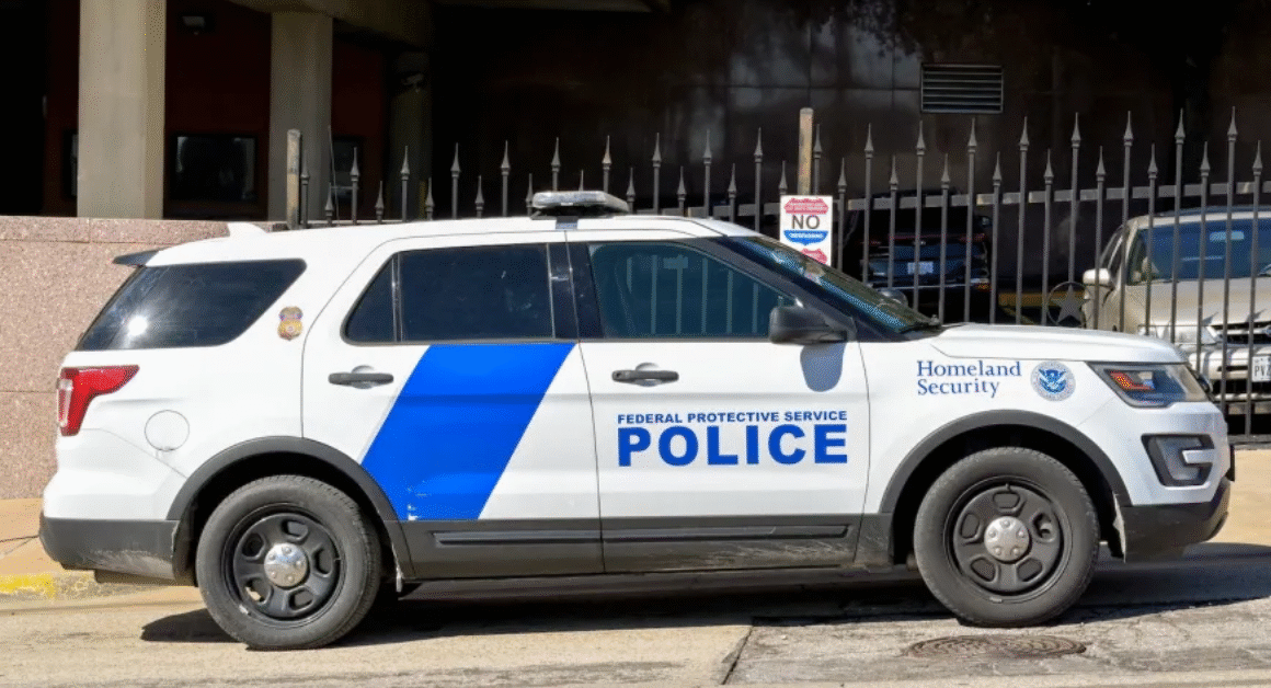 Oregon Man Steals Homeland Security SUV to Escape Federal Raid, Sparking High-Speed Chase